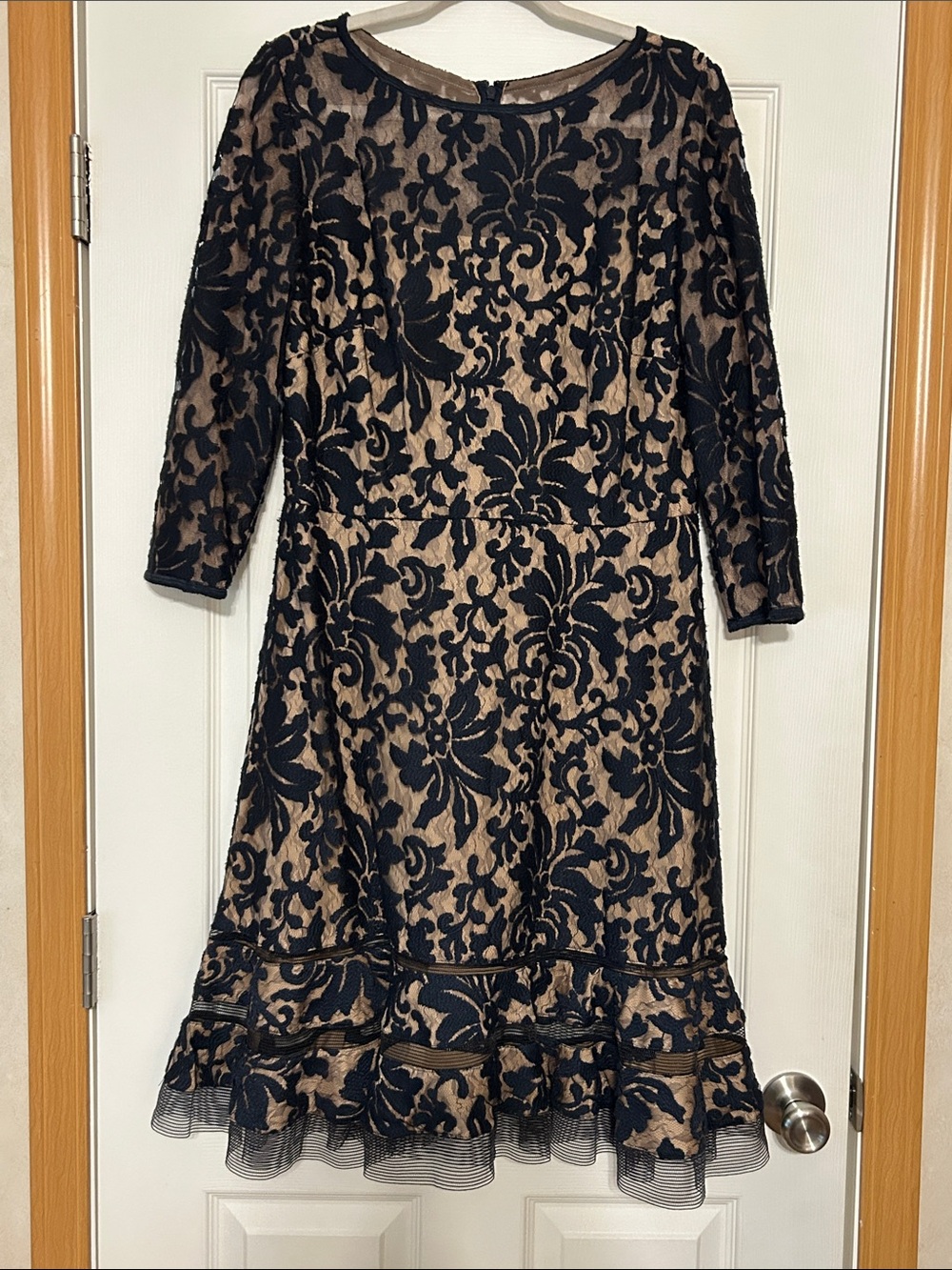 Tadashi Shoji Navy Lace Fit & Flare Cocktail Dress Nude Lining Size 14